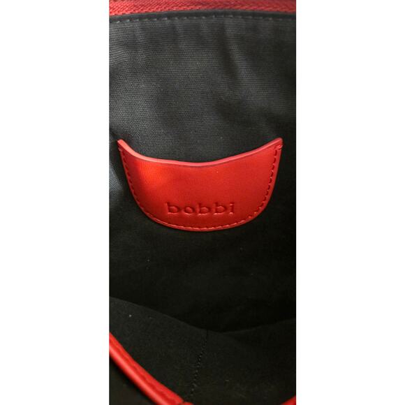 bobbi 70's Brooklyn Inspire Lipstick Red Ladies Bag - Picture 9 of 12